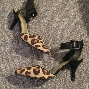 Women's Leopard Toe shoes